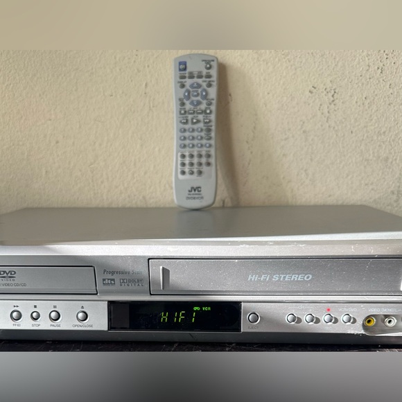 JVC HR-XVC17SU DVD JVS CD Combo Hi-Fi Stereo Player Video Cassette Recorder - Picture 12 of 14